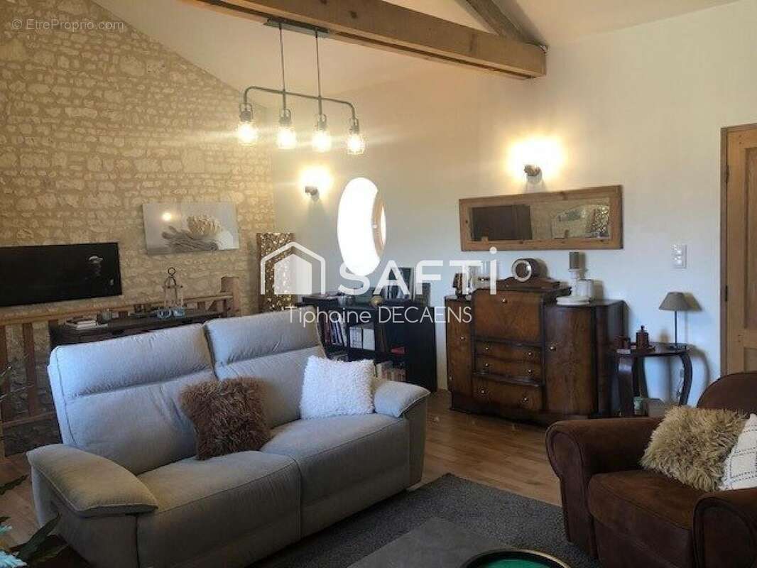 Photo 3 - Maison à FAYE-LA-VINEUSE