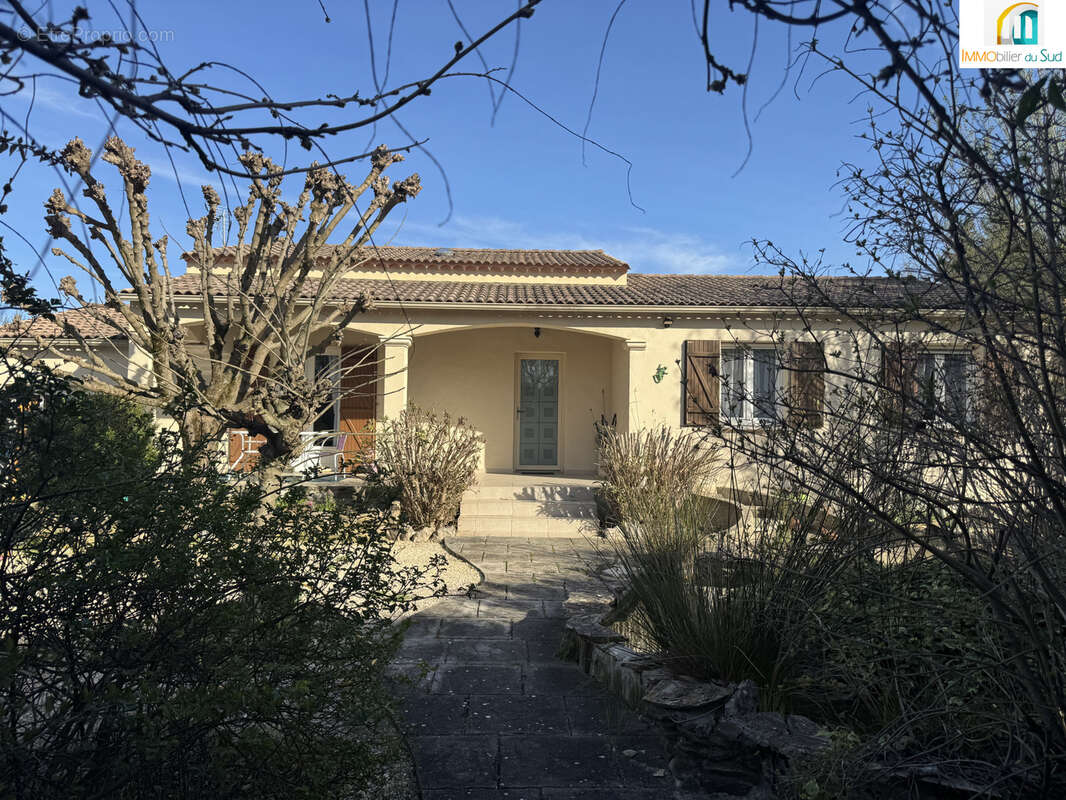 Maison à VEZENOBRES