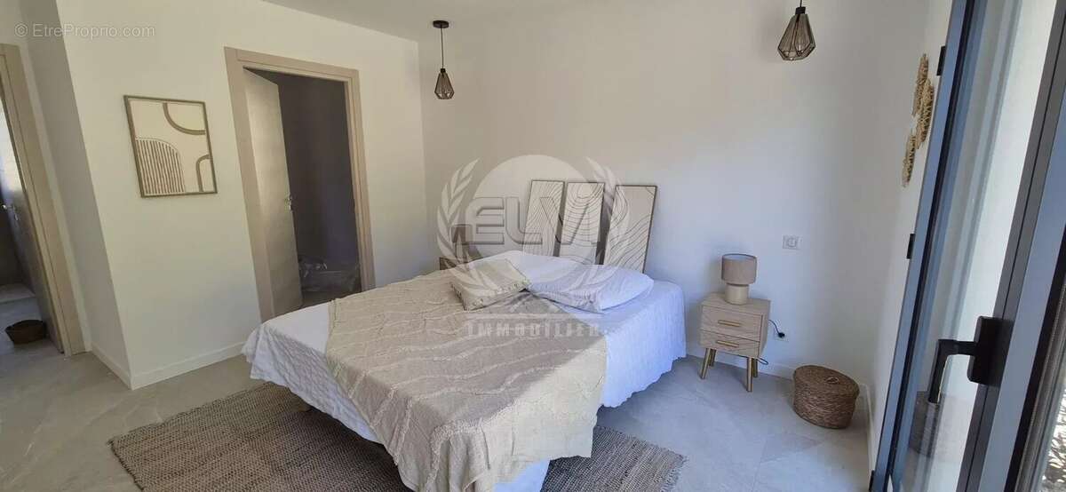 Maison à PLAN-DE-LA-TOUR