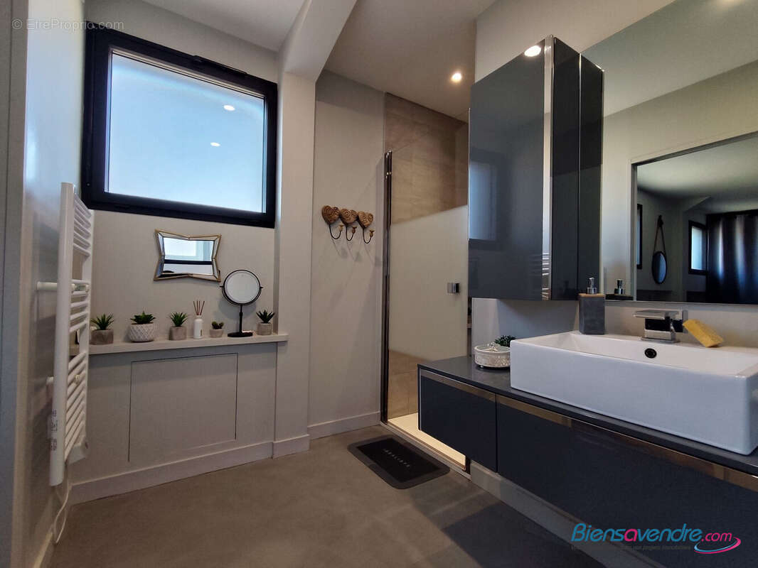 Maison à BUXEROLLES