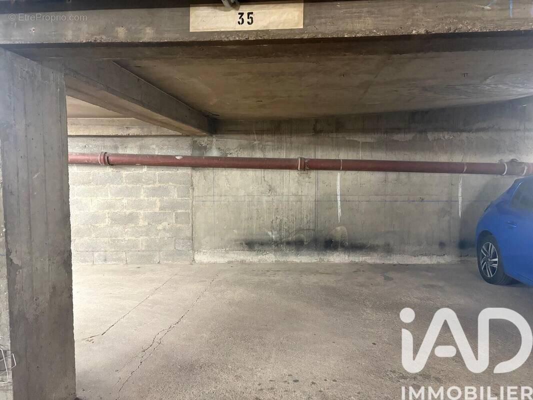 Photo 1 - Parking à ASNIERES-SUR-SEINE
