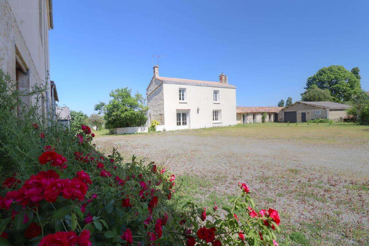 Maison à VILLIERS-EN-PLAINE