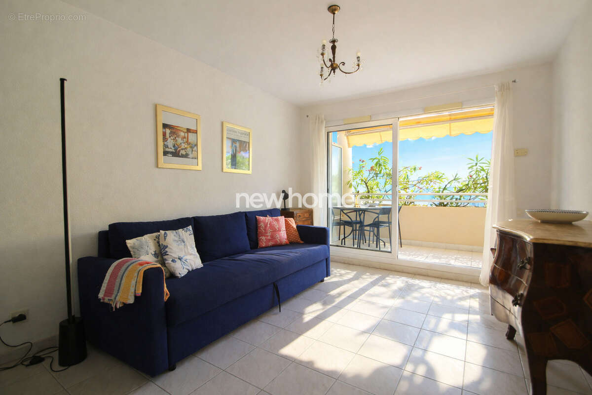 Appartement à VALLAURIS