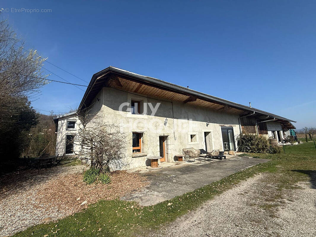 Maison à ALBENS
