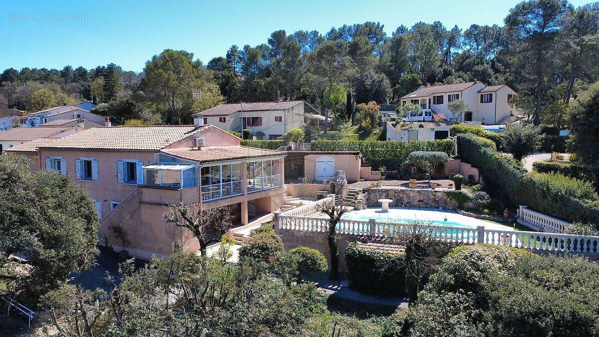 Maison à BOISSET-ET-GAUJAC