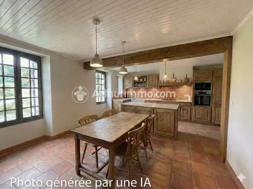 Maison à SAINT-ASTIER