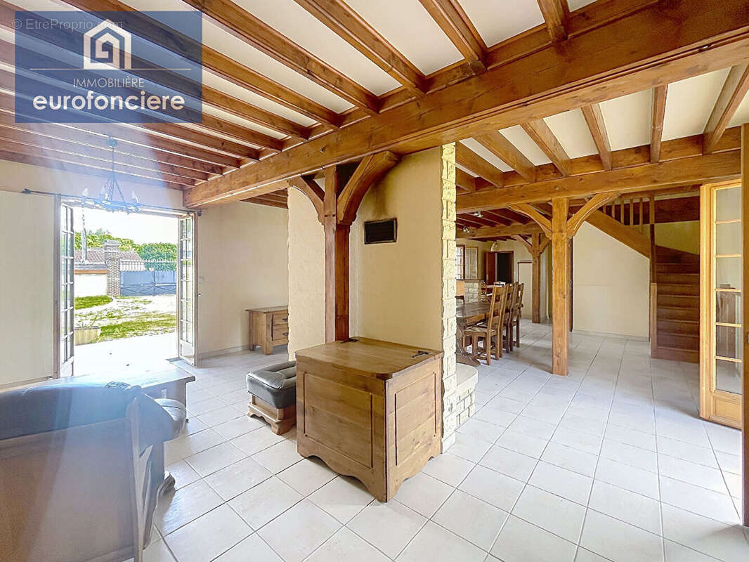 Maison Saint Lyé 6 pièces - photo 5