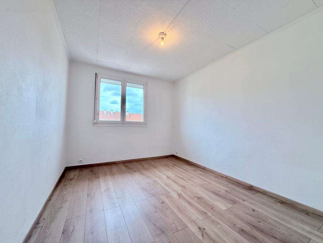 Appartement à CHENOVE