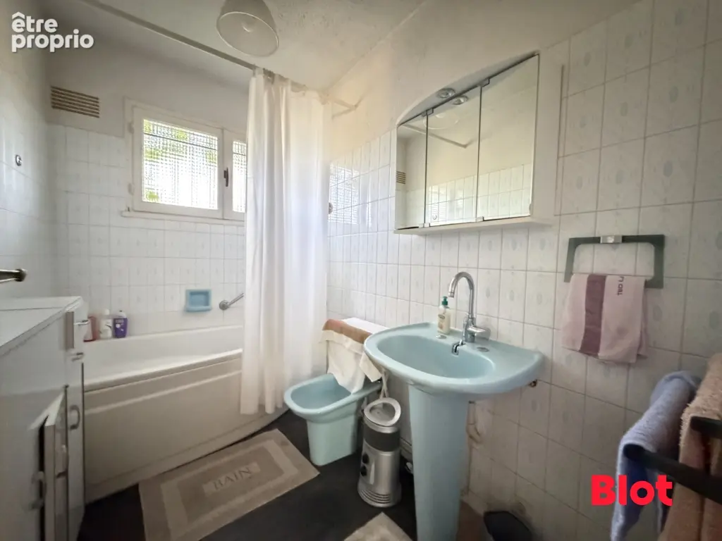Maison 180 m² à Betton  - photo 9