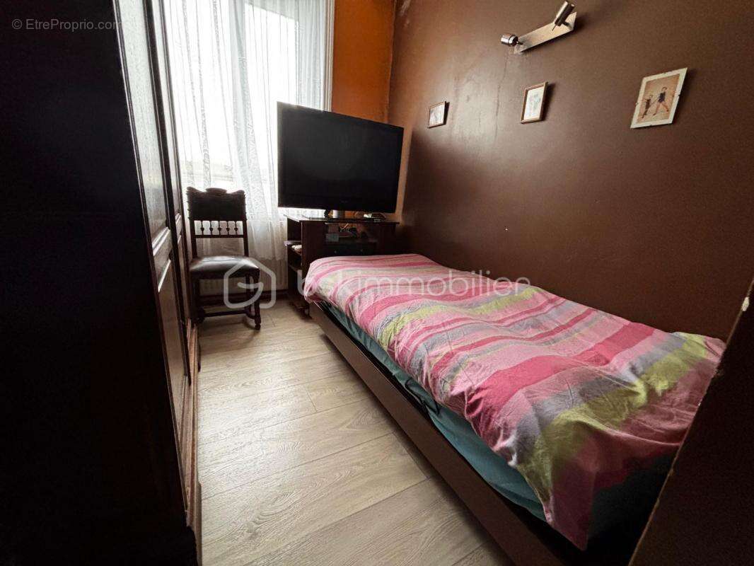 À Vendre : Maison de Ville avec Fort Potentiel – 115m² environ - photo 16