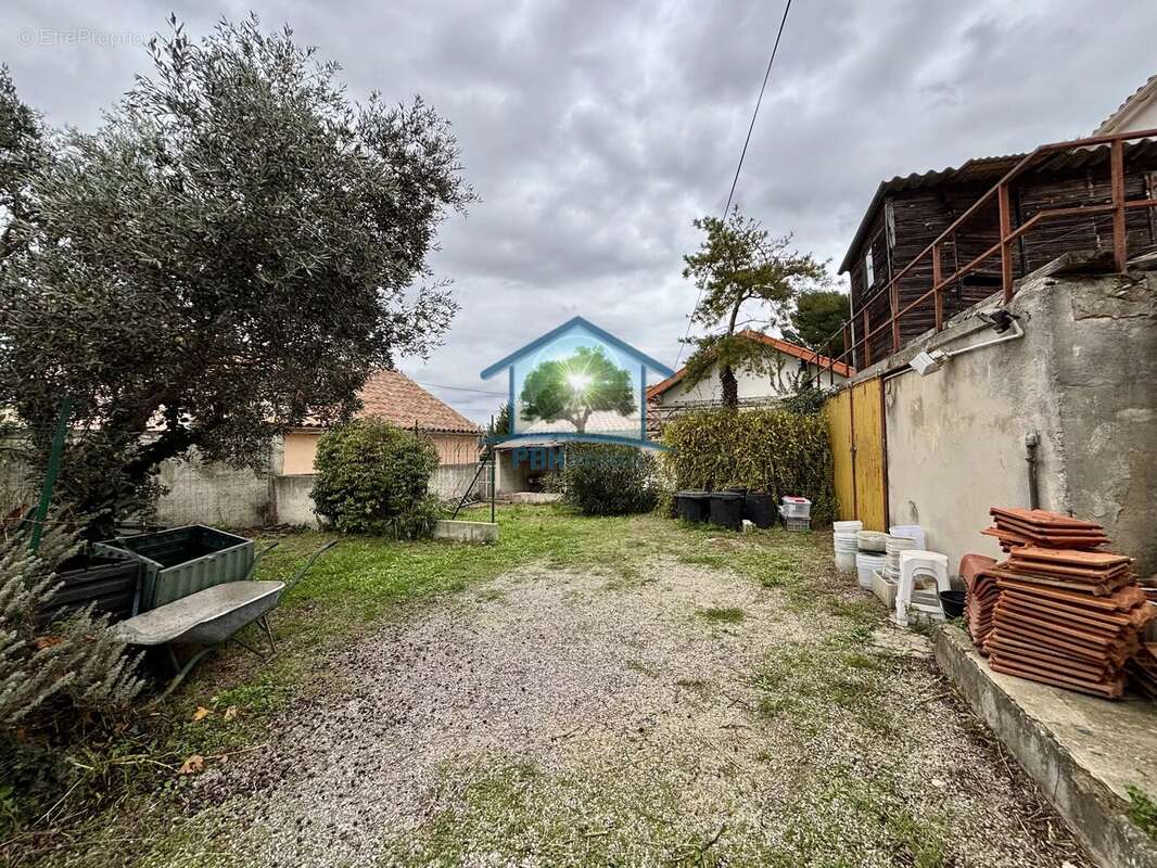 Appartement à MARSEILLE-15E