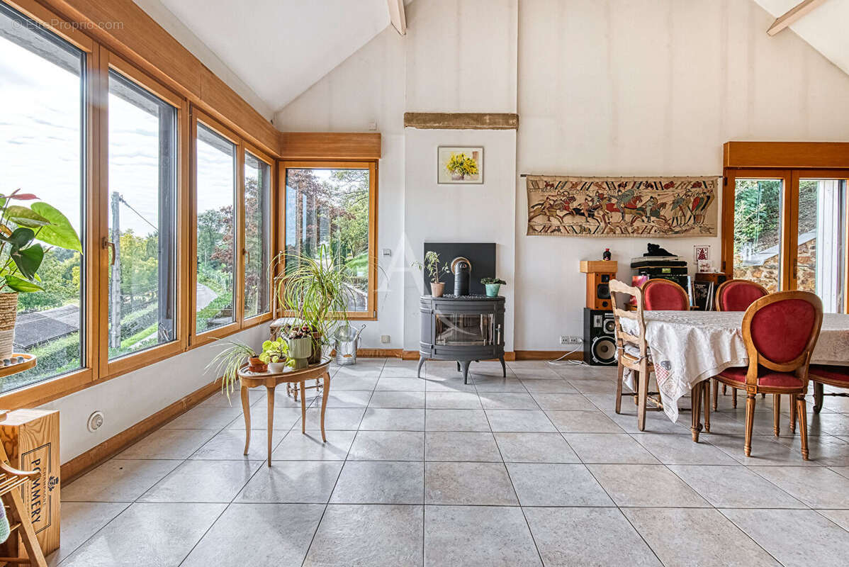 Maison à CHATEAU-GONTIER