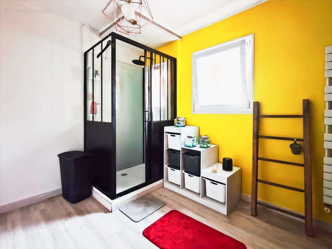 Maison à CHANTELOUP-LES-BOIS