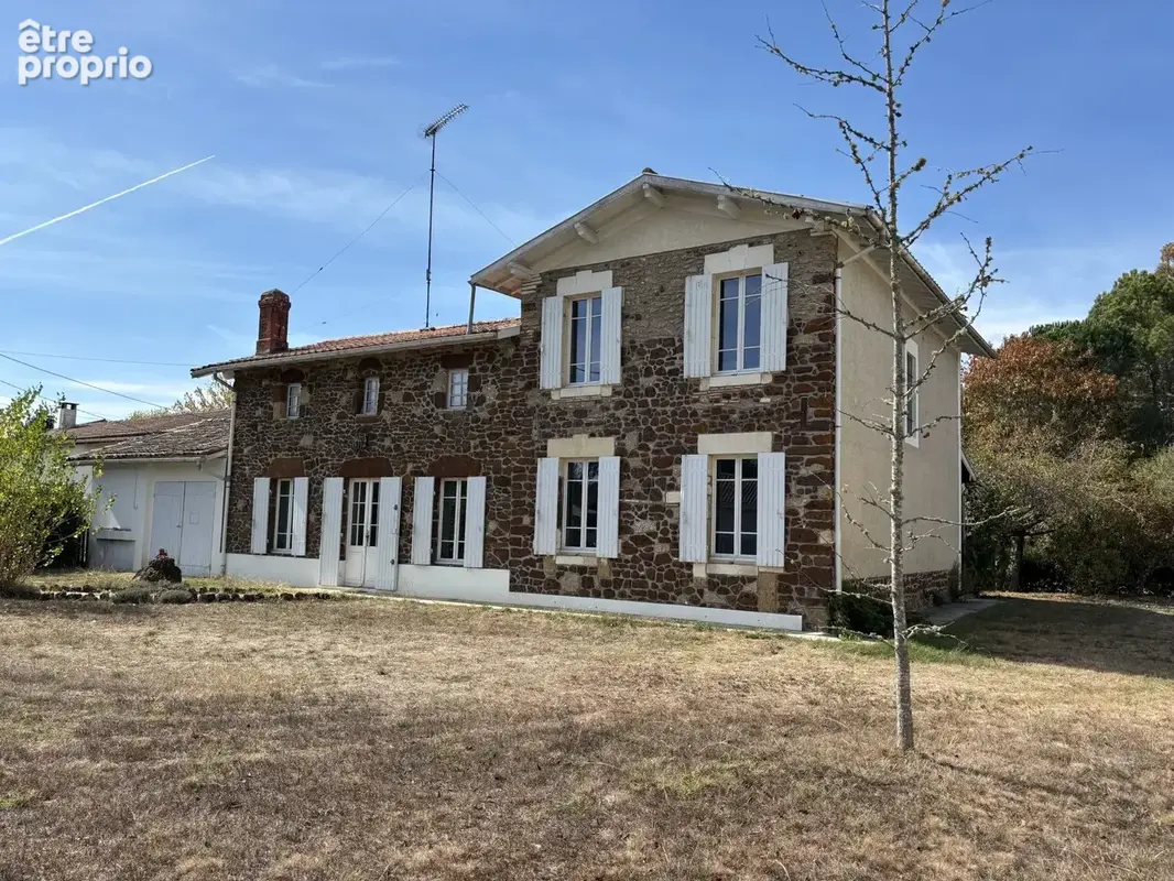 Maison à SALLES
