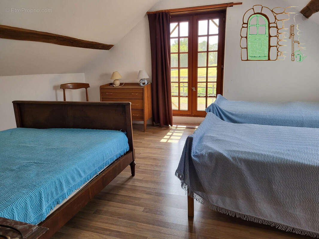 Maison 127 m² à Saint-Marc-Du-Cor  - photo 4
