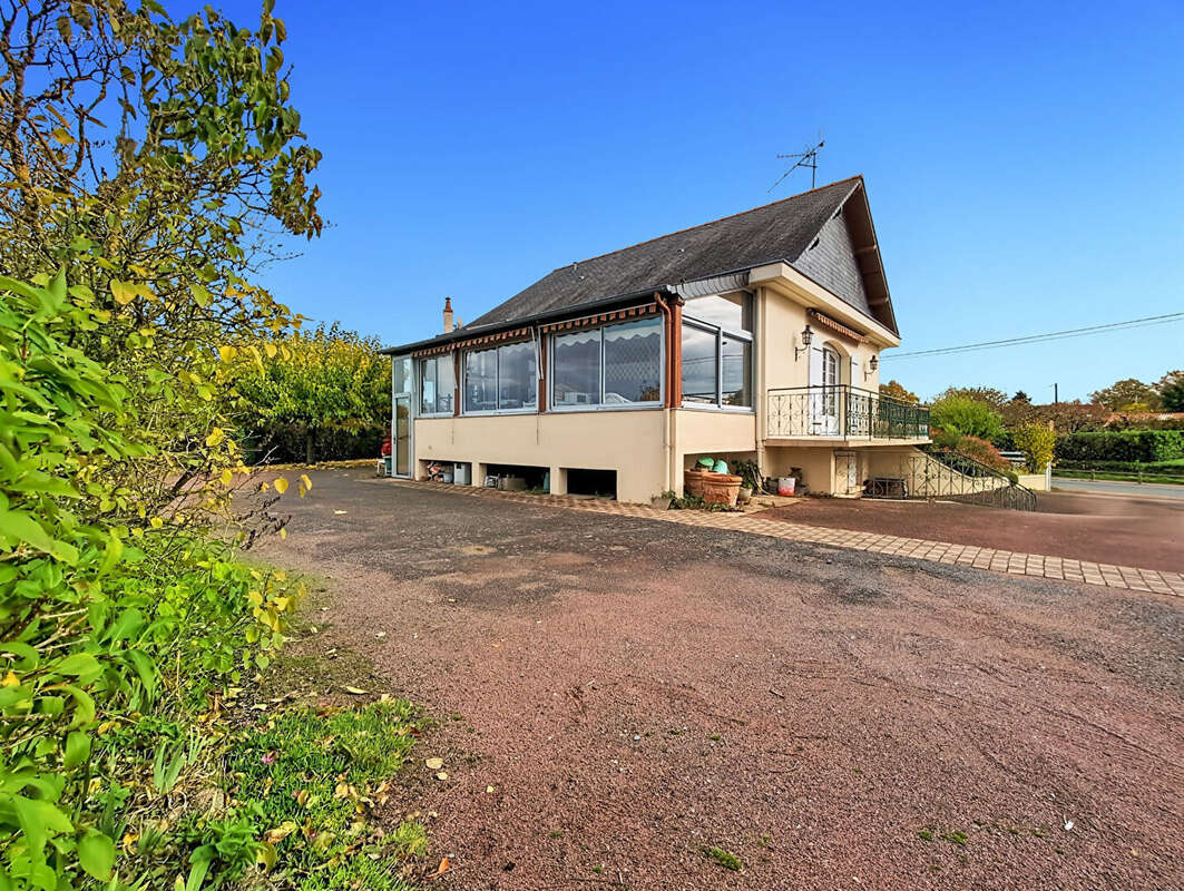 Maison à MONTILLIERS