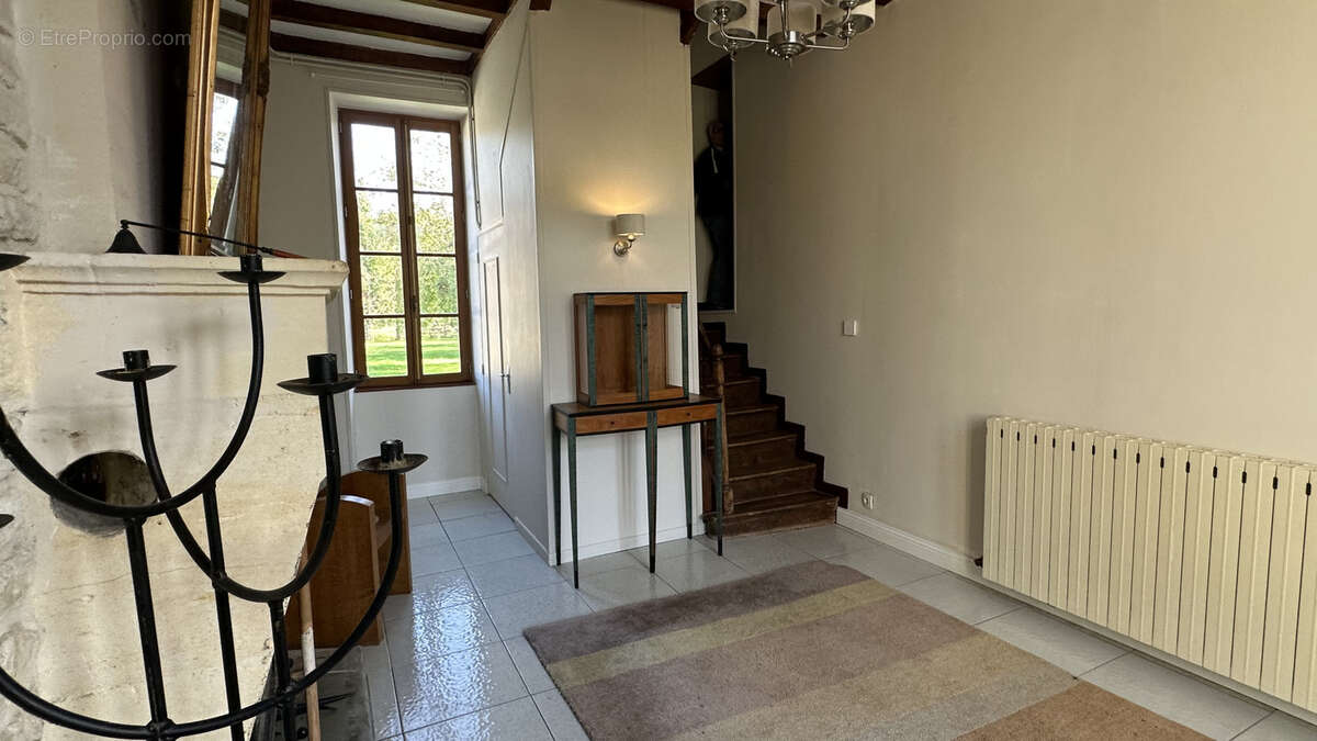 Maison à AUTHON-EBEON