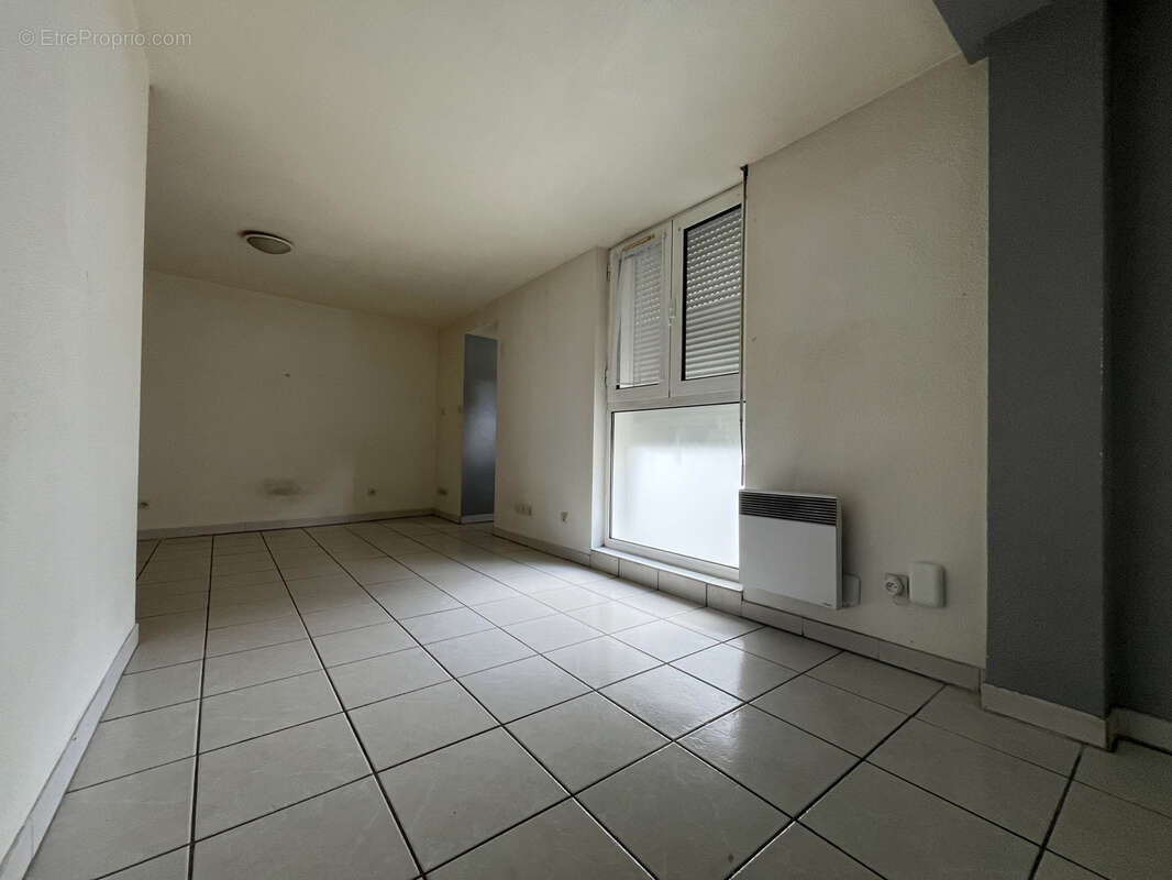 T1 de 26 m2 - Bordeaux - Saint Nicolas - photo 5
