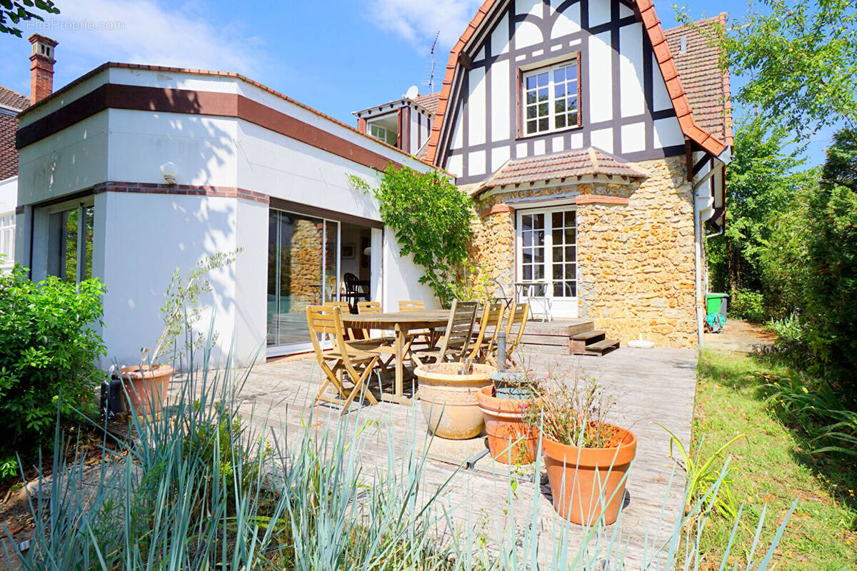 Maison à AUBERGENVILLE