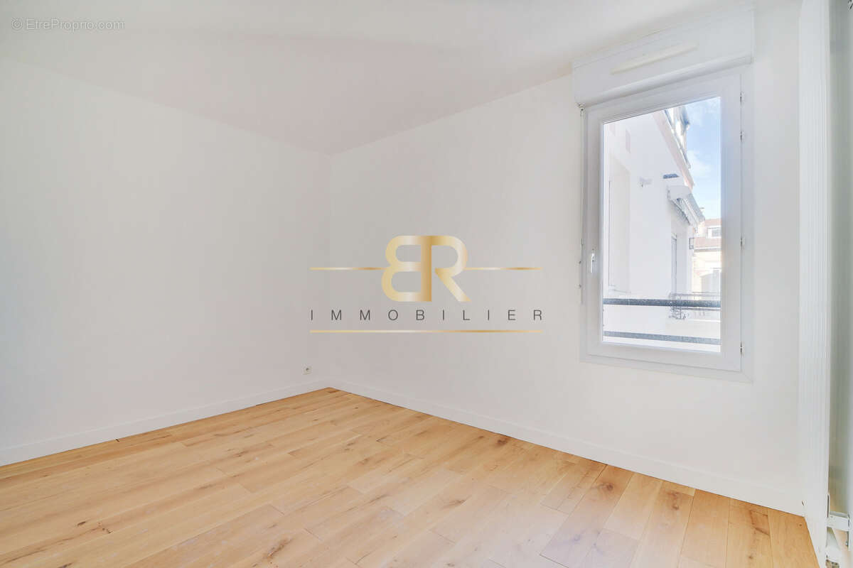 Appartement à SURESNES