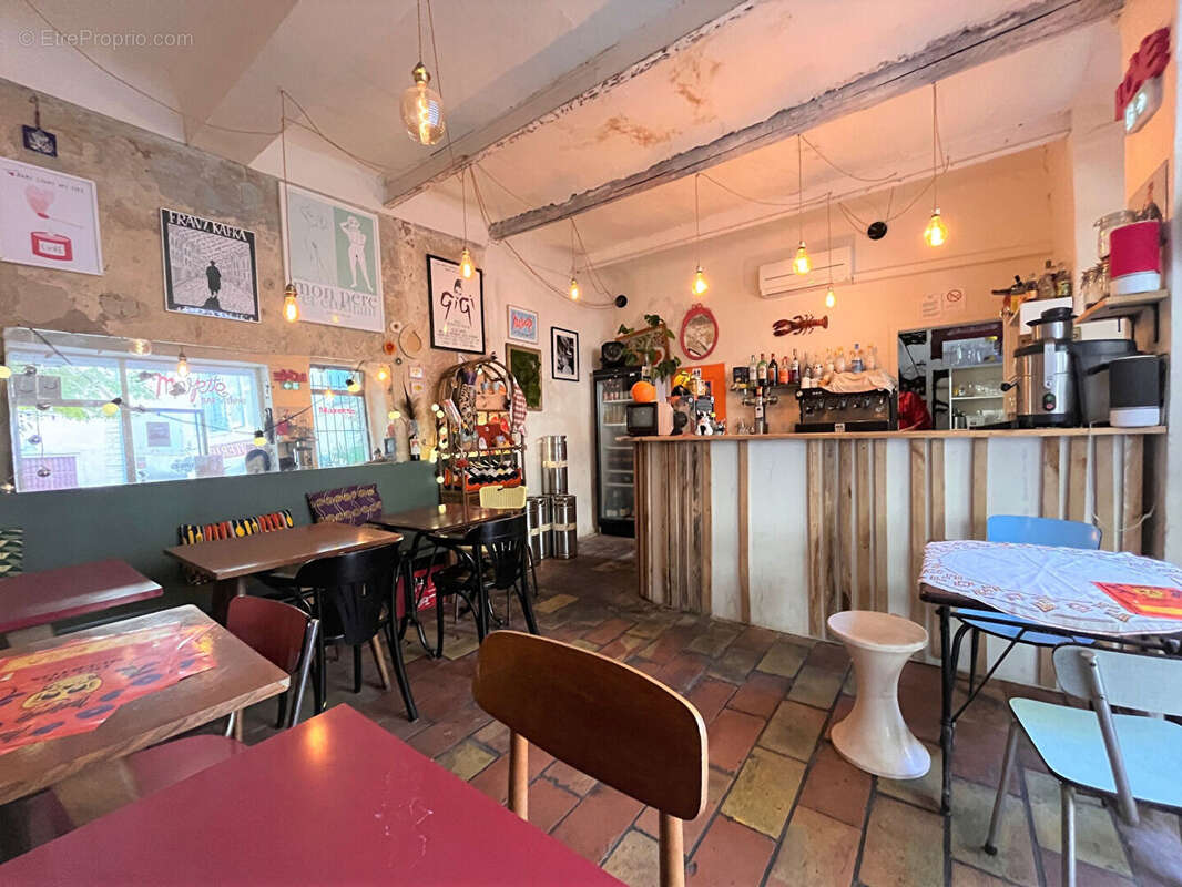 Photo 5 - Commerce à APT