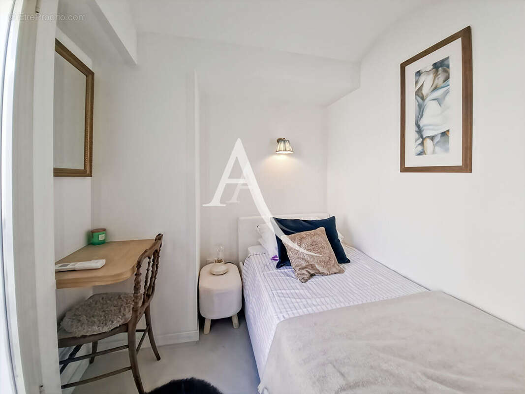 Appartement Cannes 4 pièces 82.71 m² banane - photo 5