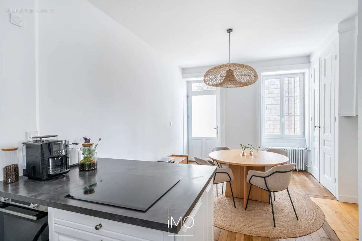 Appartement à CHASSELAY