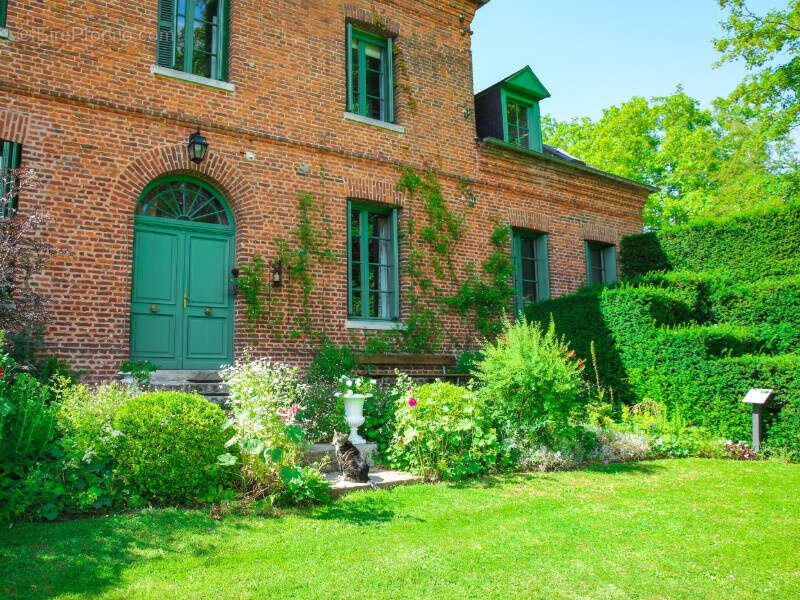 Maison à NEUFCHATEL-EN-BRAY