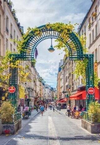 Commerce à PARIS-2E