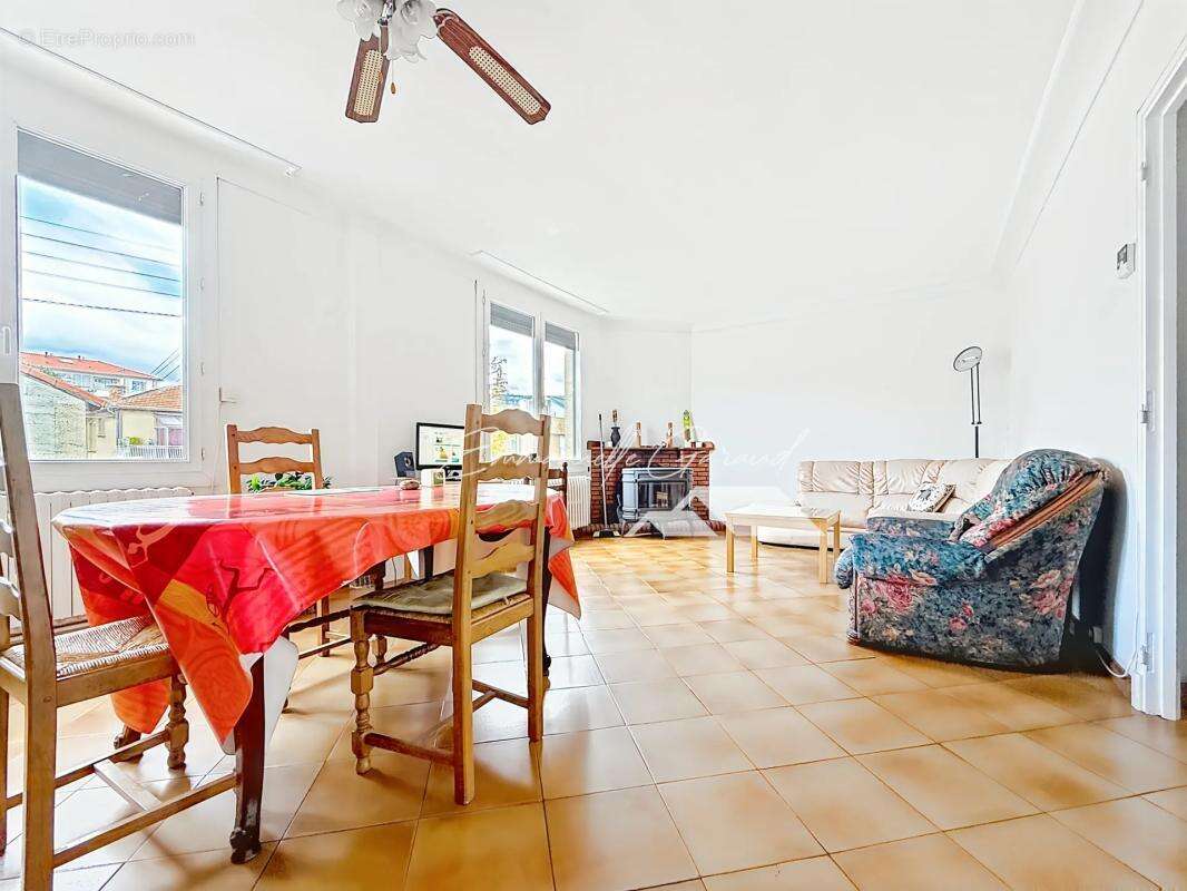 Appartement à MILLAU