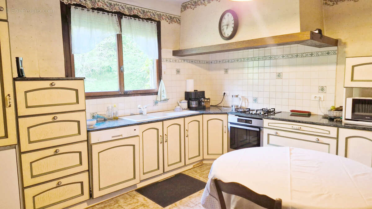 Maison à LACROIX-FALGARDE