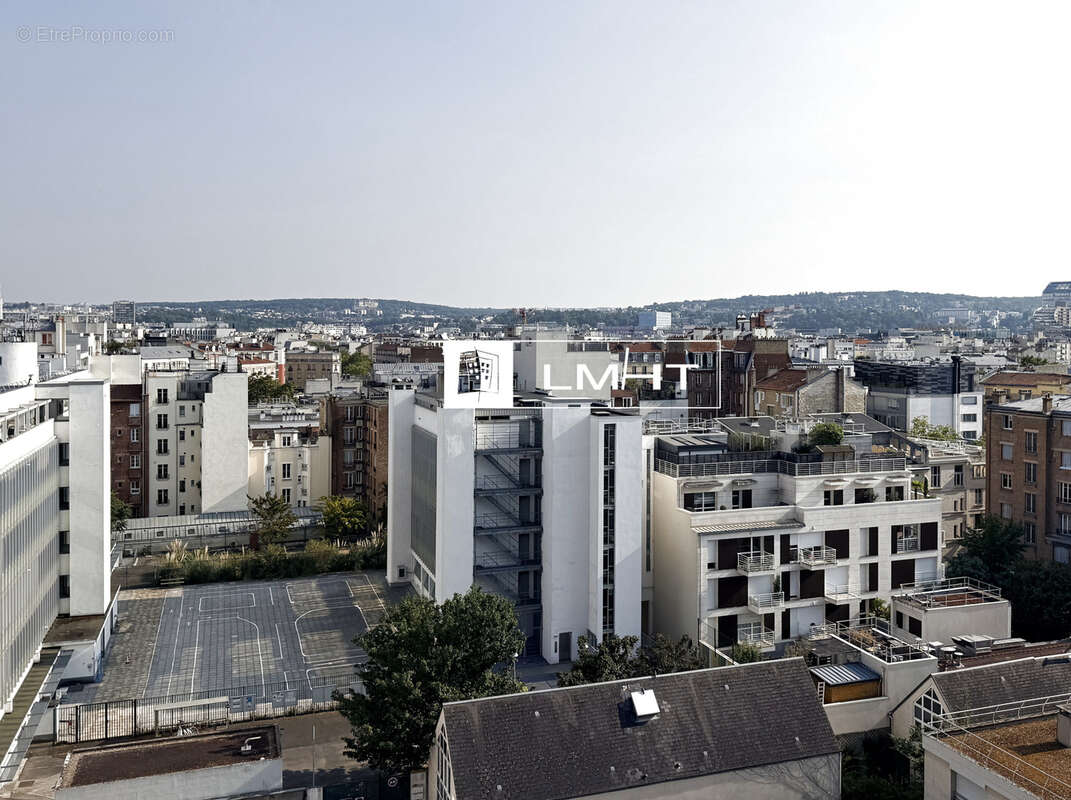 Dernier étage, vue dégagée plein Sud et beau potentiel pour ce studio de 32 m2 - photo 10