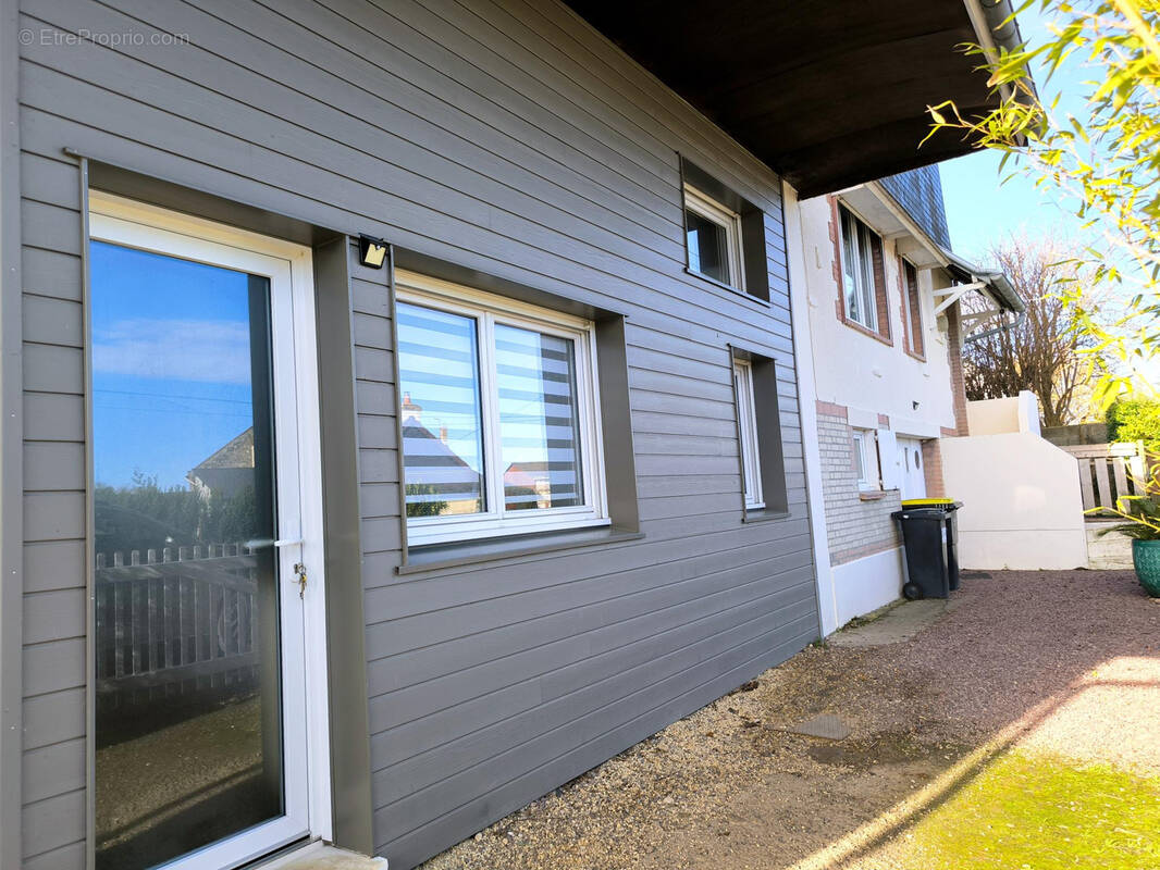 Maison à MONCEAUX-EN-BESSIN