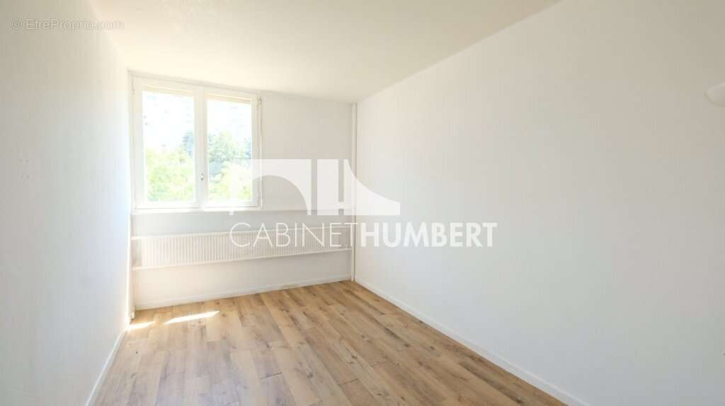 Appartement 73 m² à Saint-Etienne  - photo 9