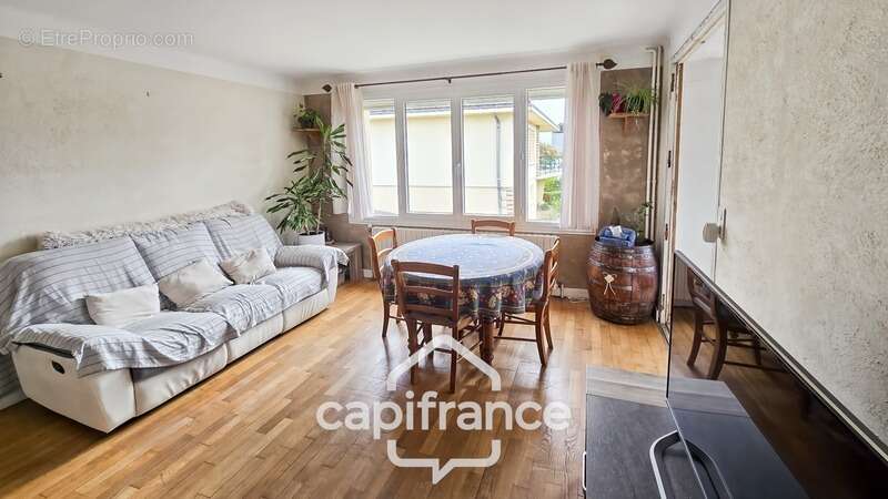 Maison à SAINT-MARCEL