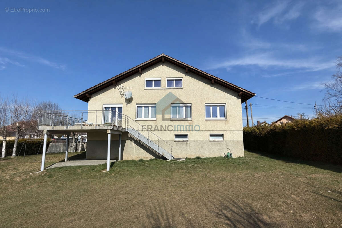 Maison à CHARQUEMONT