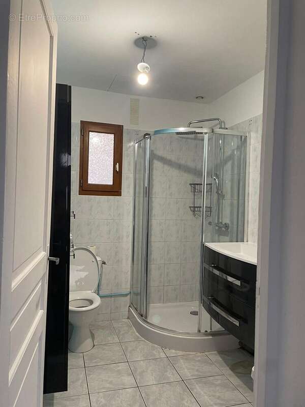 Maison à THORIGNY-SUR-OREUSE