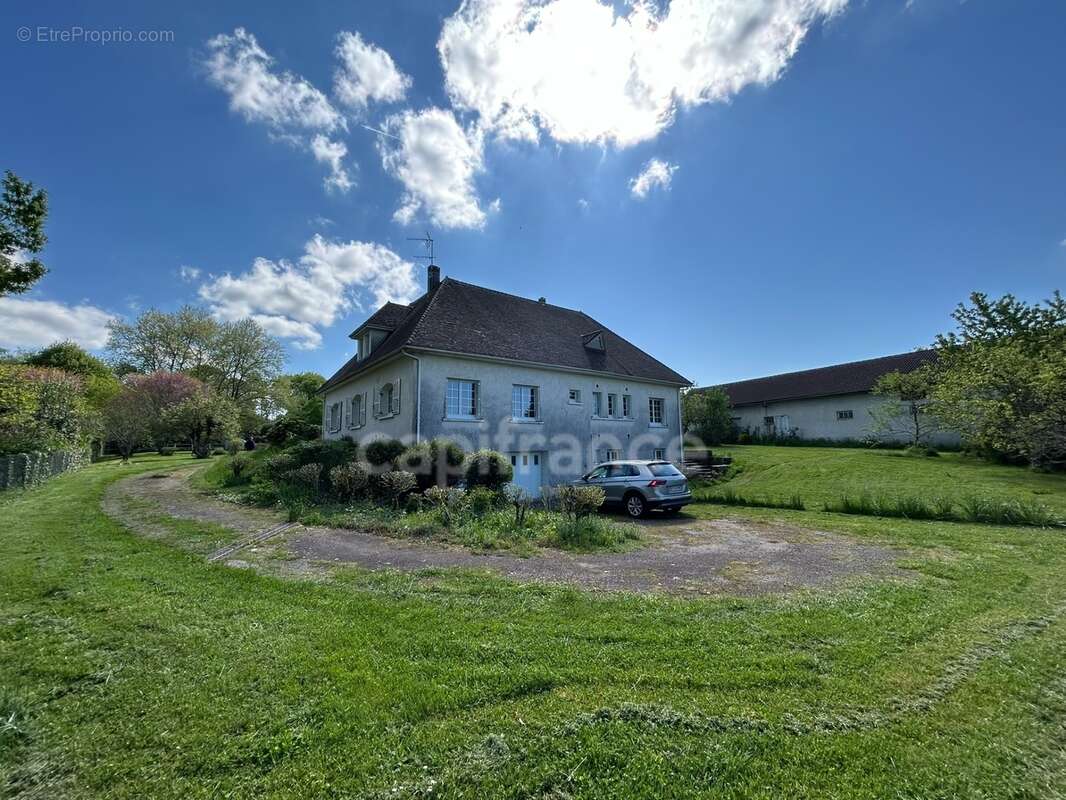 Maison à vendre 7 pièces THIVIERS (24)252m² sur plus de 5000m² de terrain - photo 29