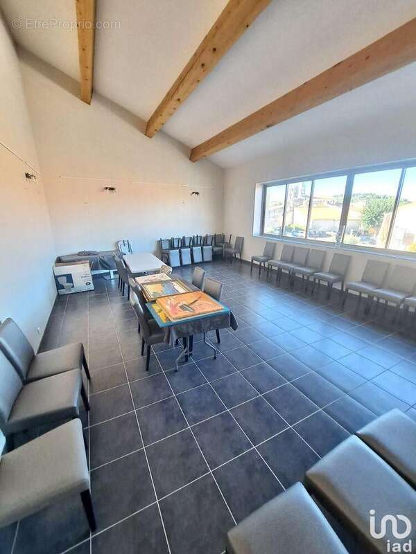 Photo 8 - Commerce à GENERAC