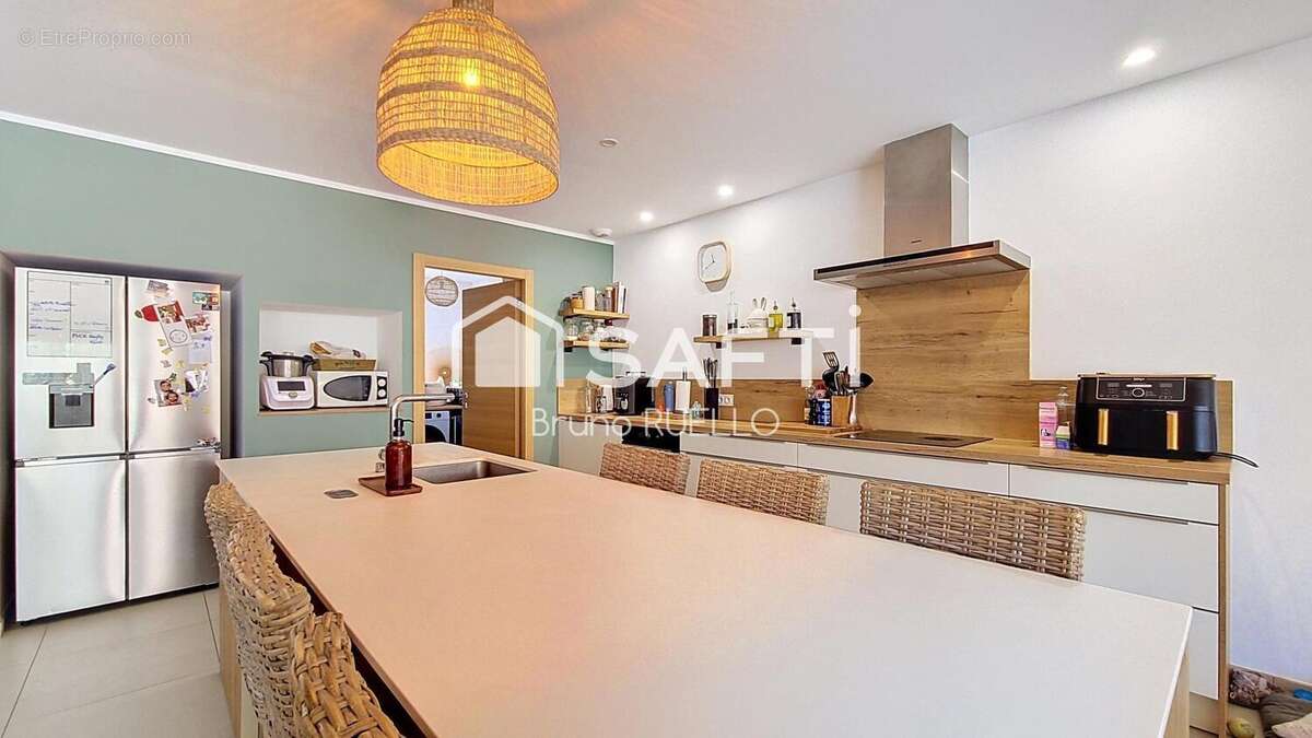 Maison 133 m² à Villelongue-Dels-Monts  - photo 3