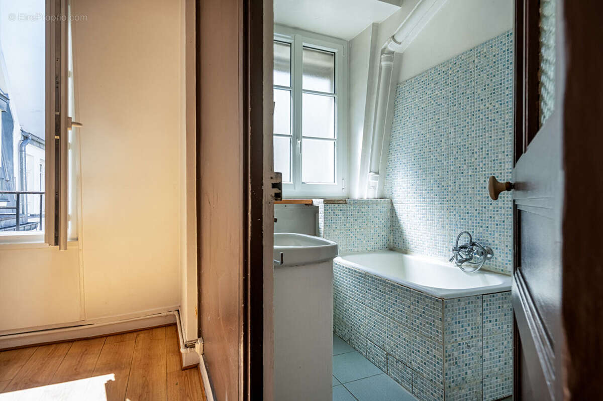 Appartement à PARIS-19E