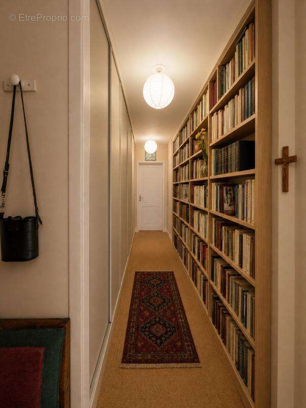 Bourges hypercentre -- rare appartement dans un hôtel particu - photo 7