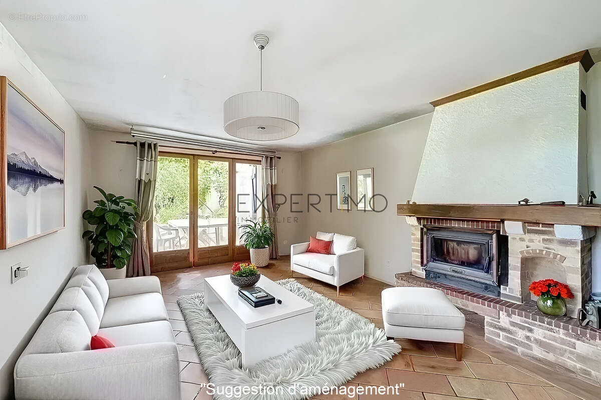 Maison à SENNECEY-LE-GRAND