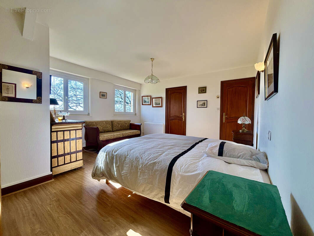 Maison à PARAY-LE-MONIAL