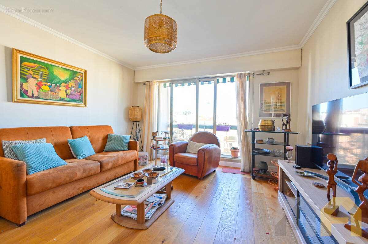 Appartement à LE KREMLIN-BICETRE