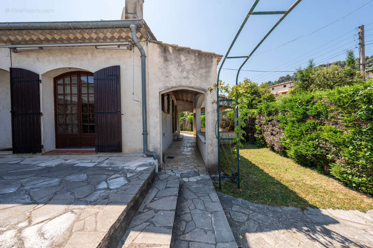 Maison à LA COLLE-SUR-LOUP