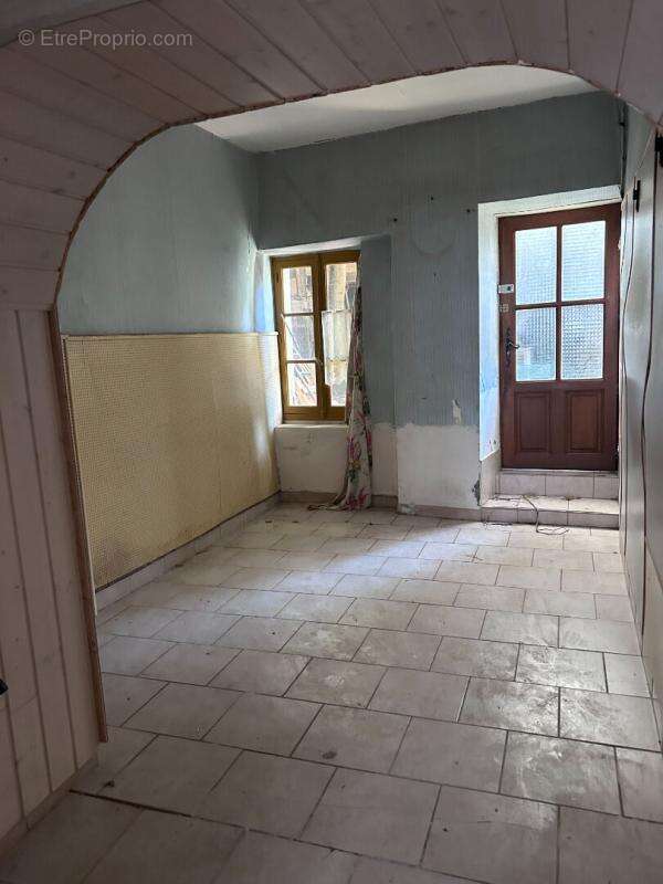 Maison à AZILLE