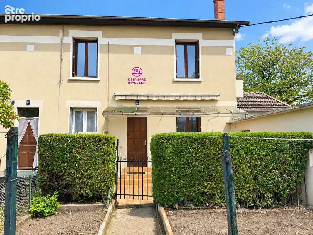 Maison à SALAISE-SUR-SANNE