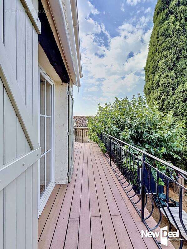 MONTAUROUX _ Appartement 2 pièces de 45 m² avec grande terrasse – Centre de Montauroux - photo 6