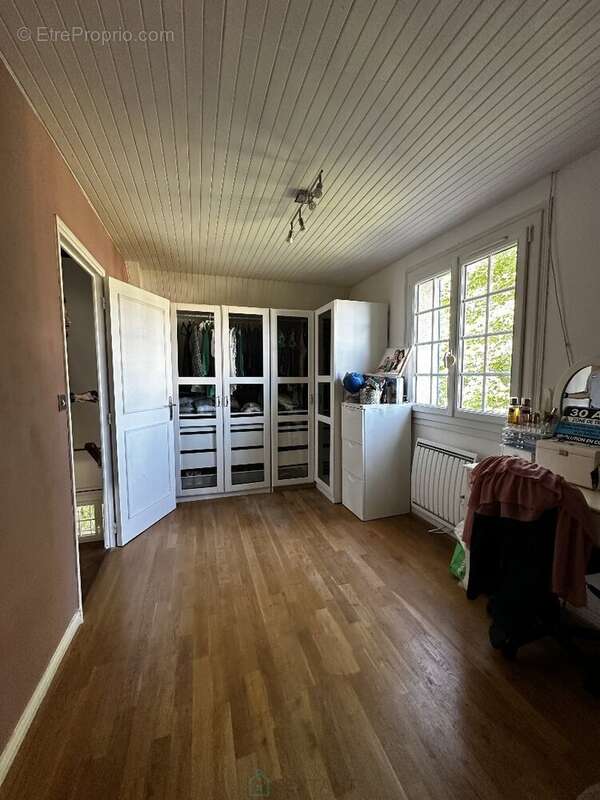 Maison à SAINT-ETIENNE-DU-ROUVRAY